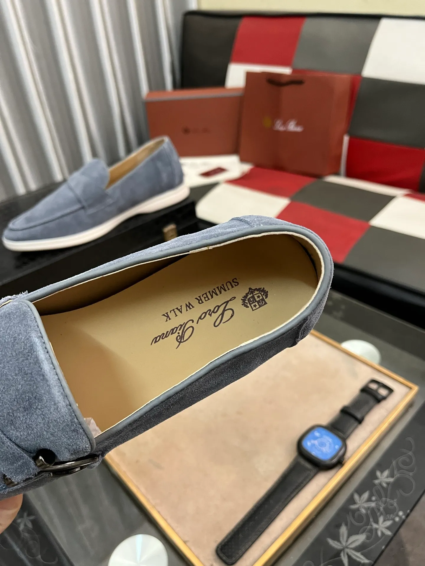 Men's Men's Shoes💰420⌚️⌚️【Loro Piana】LP couple's casual sneakers. Simple and fashionable, the upper is made of cow suede and leather. Sheepskin feet. Custom rubber sole. Size: Female 35-42 (35, 41, 42, 43 customized are non-refundable) Male 38-46 (45, 46 customized)